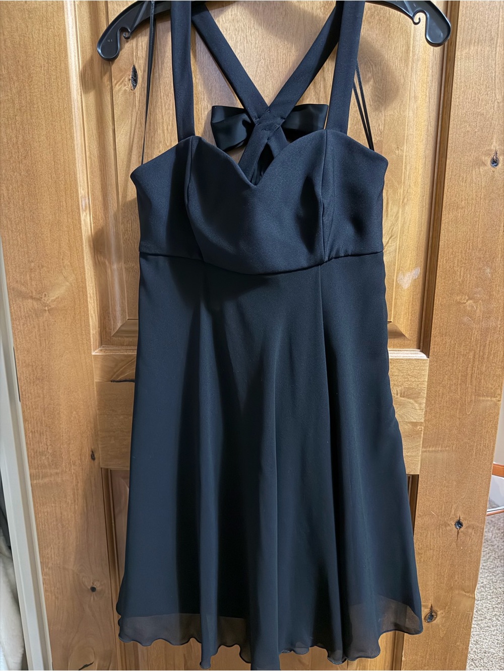 Relish Elegant Black Mini Dress with Cross-Back Straps